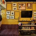 Phuket 43 Guesthouse
