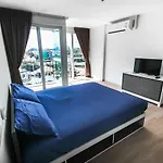 Ozone Condotel Kata Beach