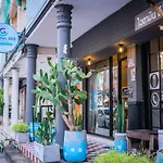 Vitamin Sea Hostel Phuket