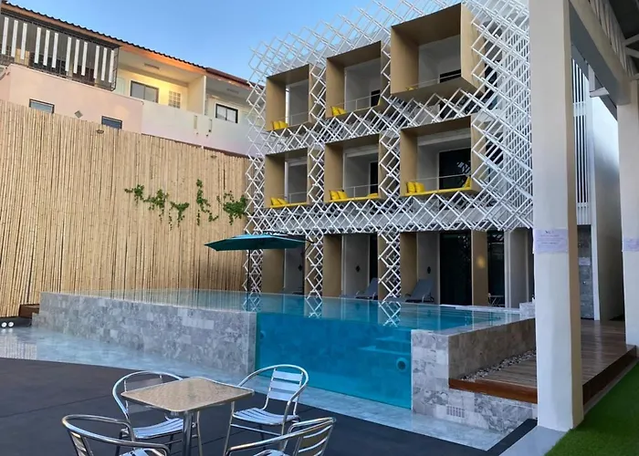 Yanud Residence
