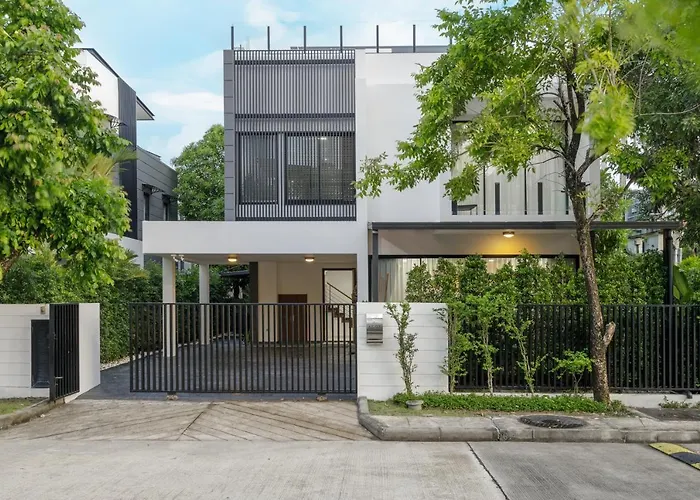 Modern Villa With Pool Close To The Beach - Lp #97