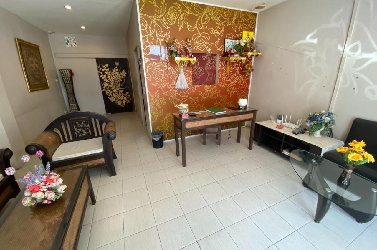 Hotel Oyo 75311 Bed One Phuket