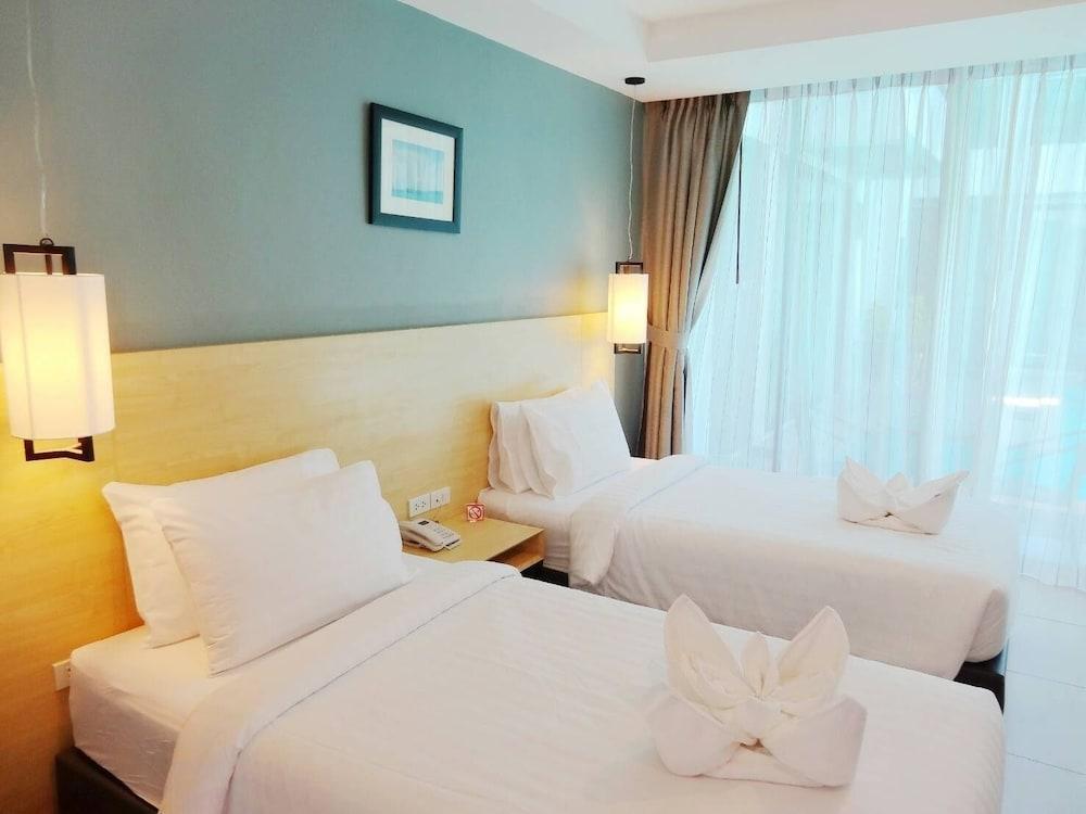 Good Day Hotel 3*