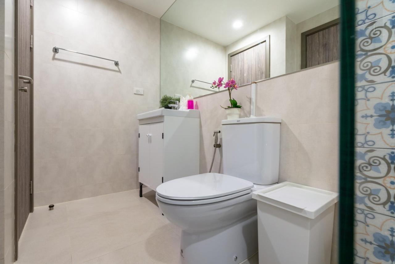 Luxury At Title Residencies Naiyang Phuket