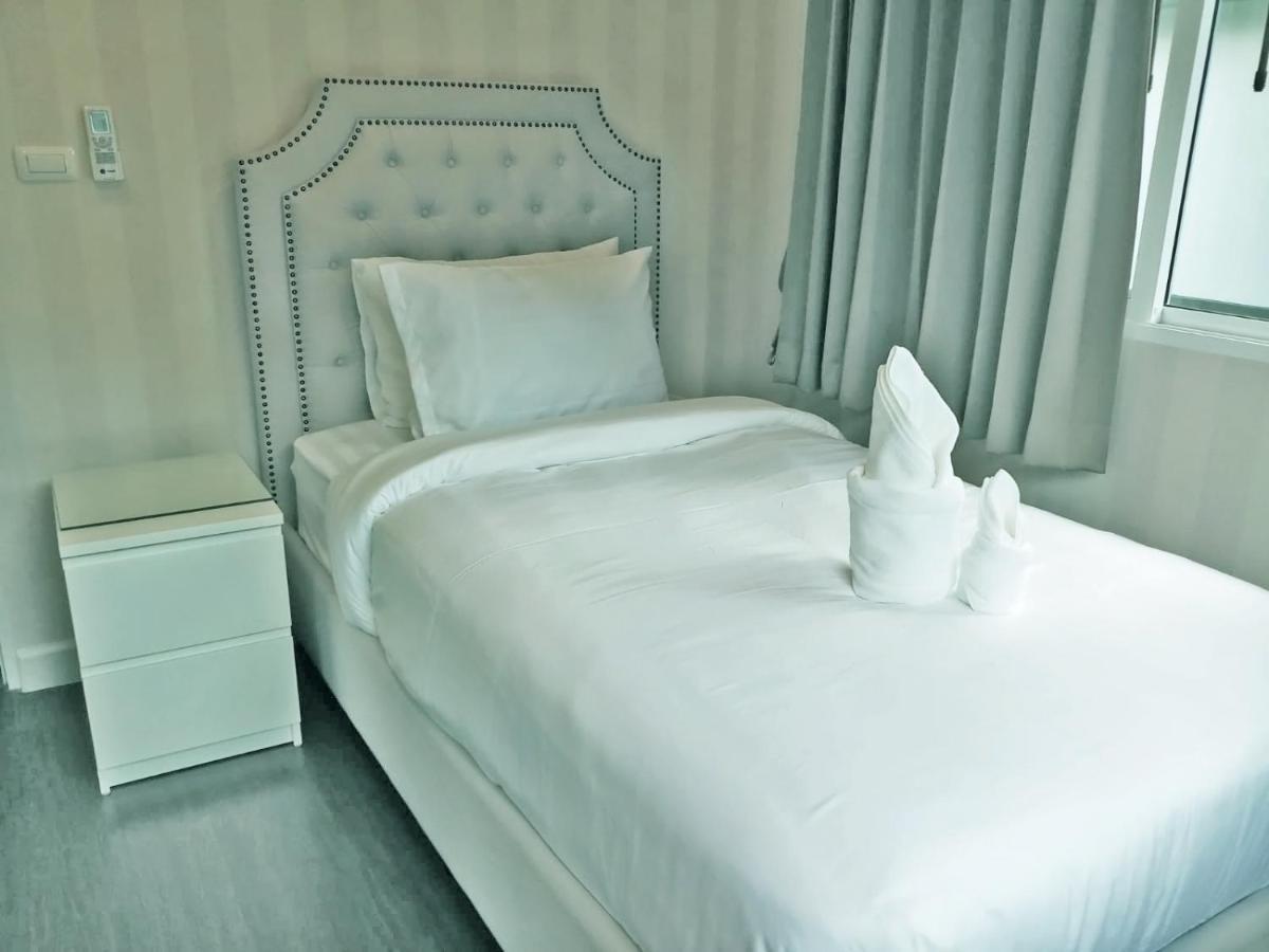 Villa Saransiri - 3 Bedroom With Private Pool, Office & Fast Wi-fi