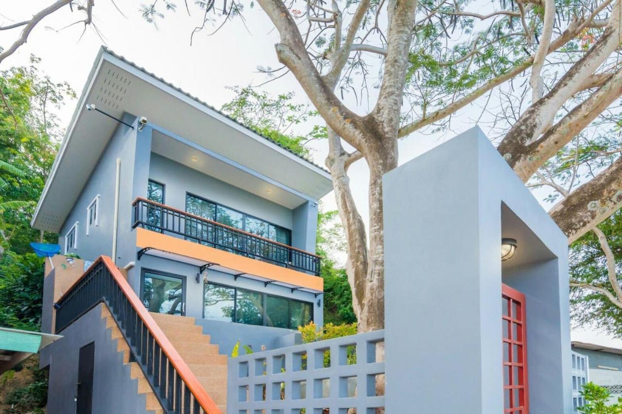 Holiday home Koh Sirey Beachfront Pool Phuket