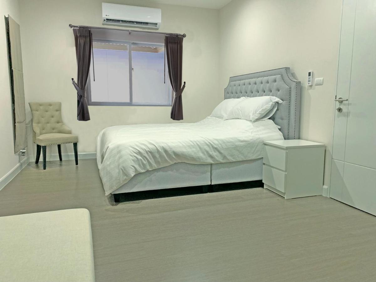 Saransiri - 3 Bedroom With Private Pool, Office & Fast Wi-fi * Phuket