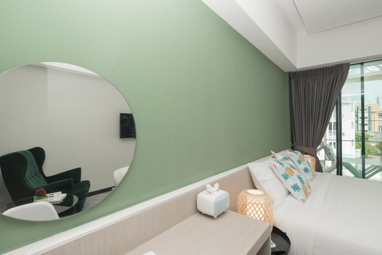 Yanud Hotel