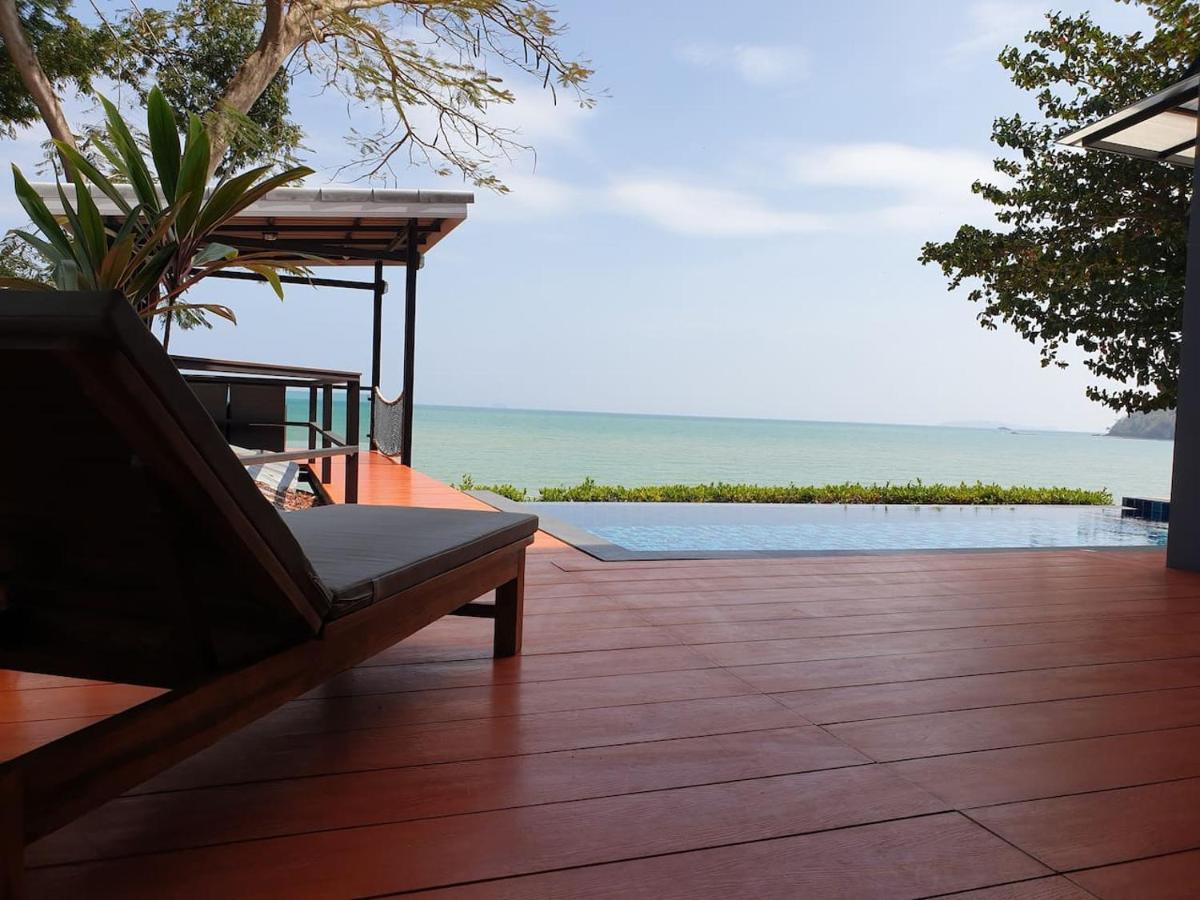 Holiday home Koh Sirey Beachfront Pool