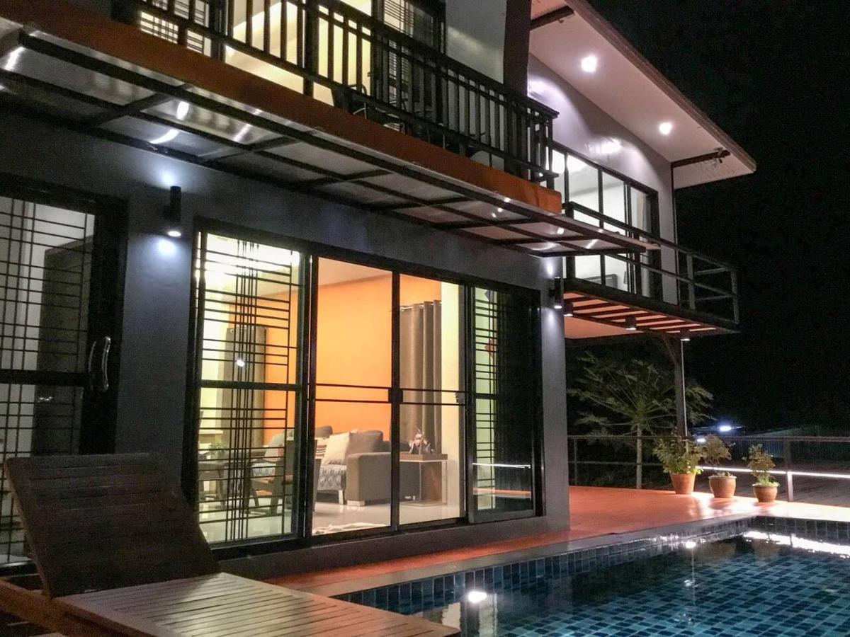 Holiday home Koh Sirey Beachfront Pool Phuket