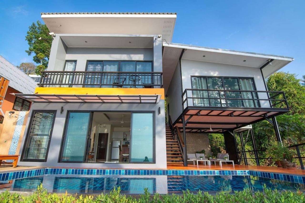 Koh Sirey Beachfront Pool Holiday home Phuket