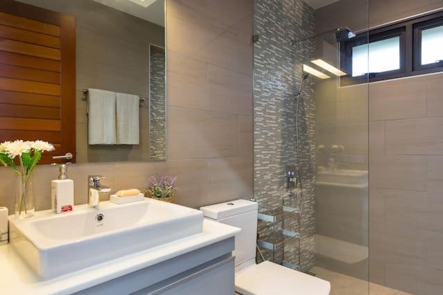 Villa Crystal Two-bedroom Private Pool Phuket