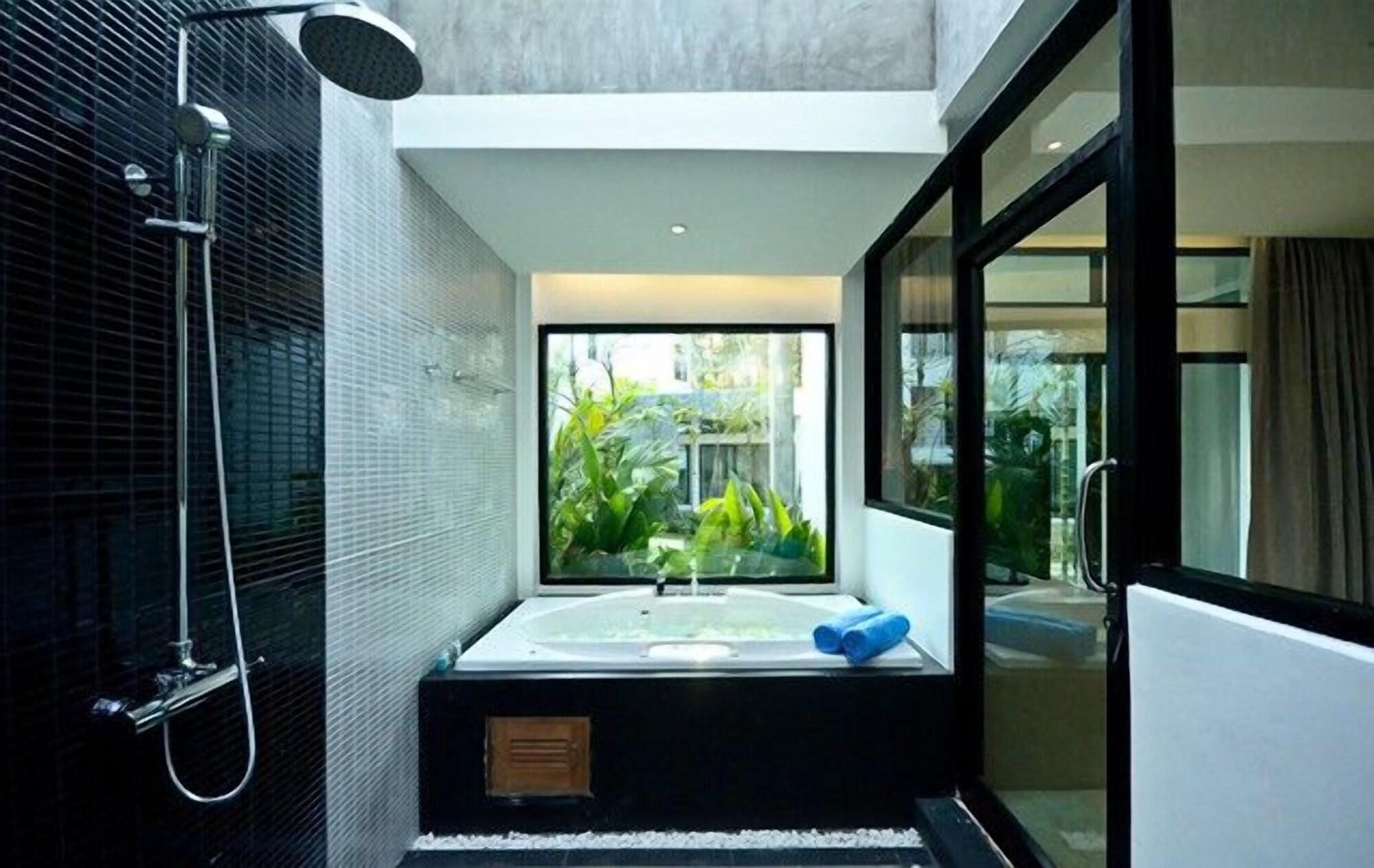 Wanaburi Resort Phuket