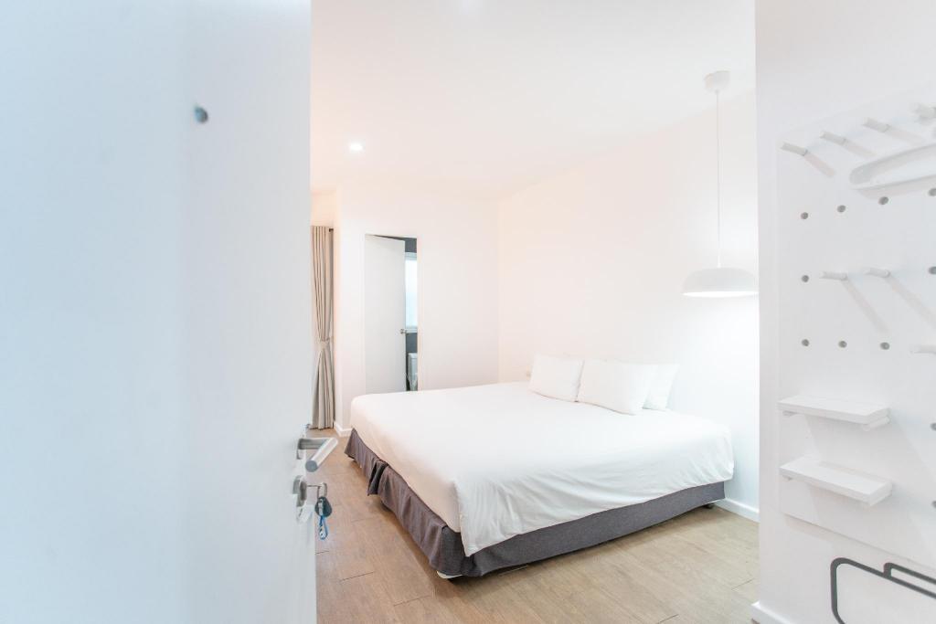 Blu Monkey - Sha Hotel Phuket
