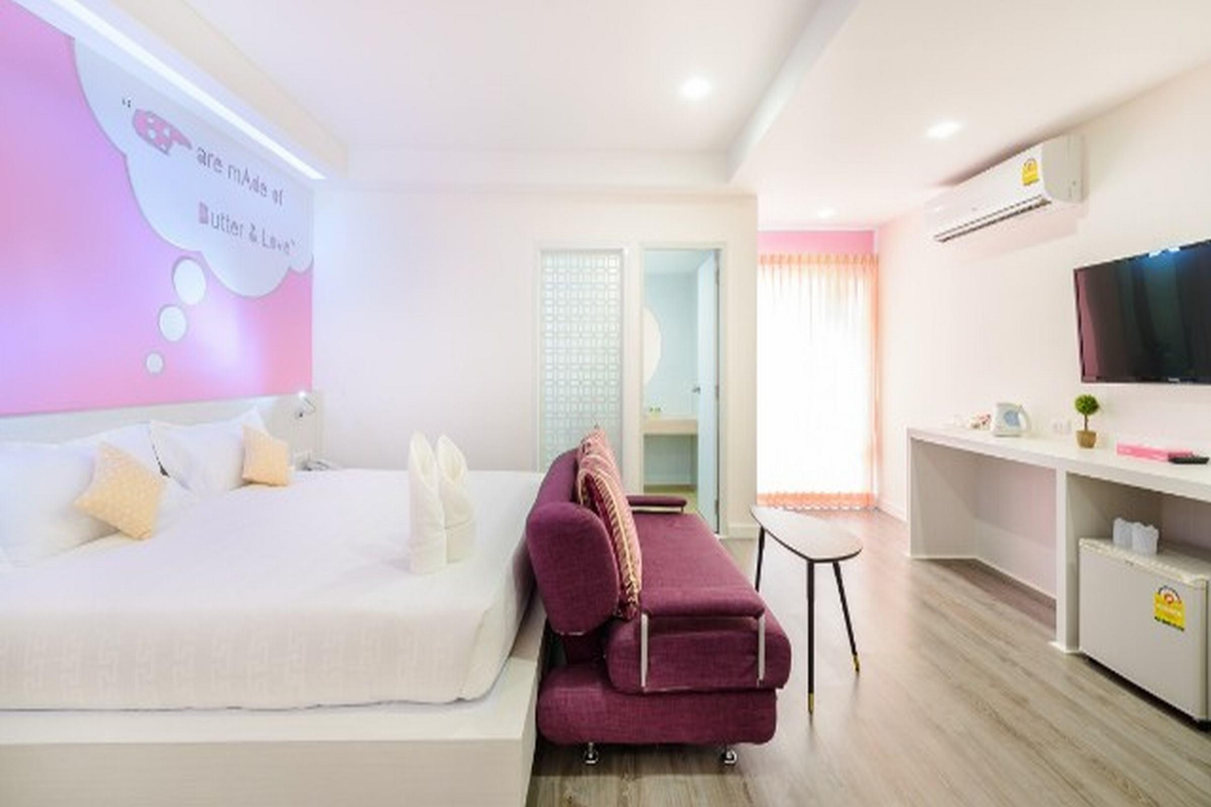 Hotel The Tint At Town - Sha Phuket