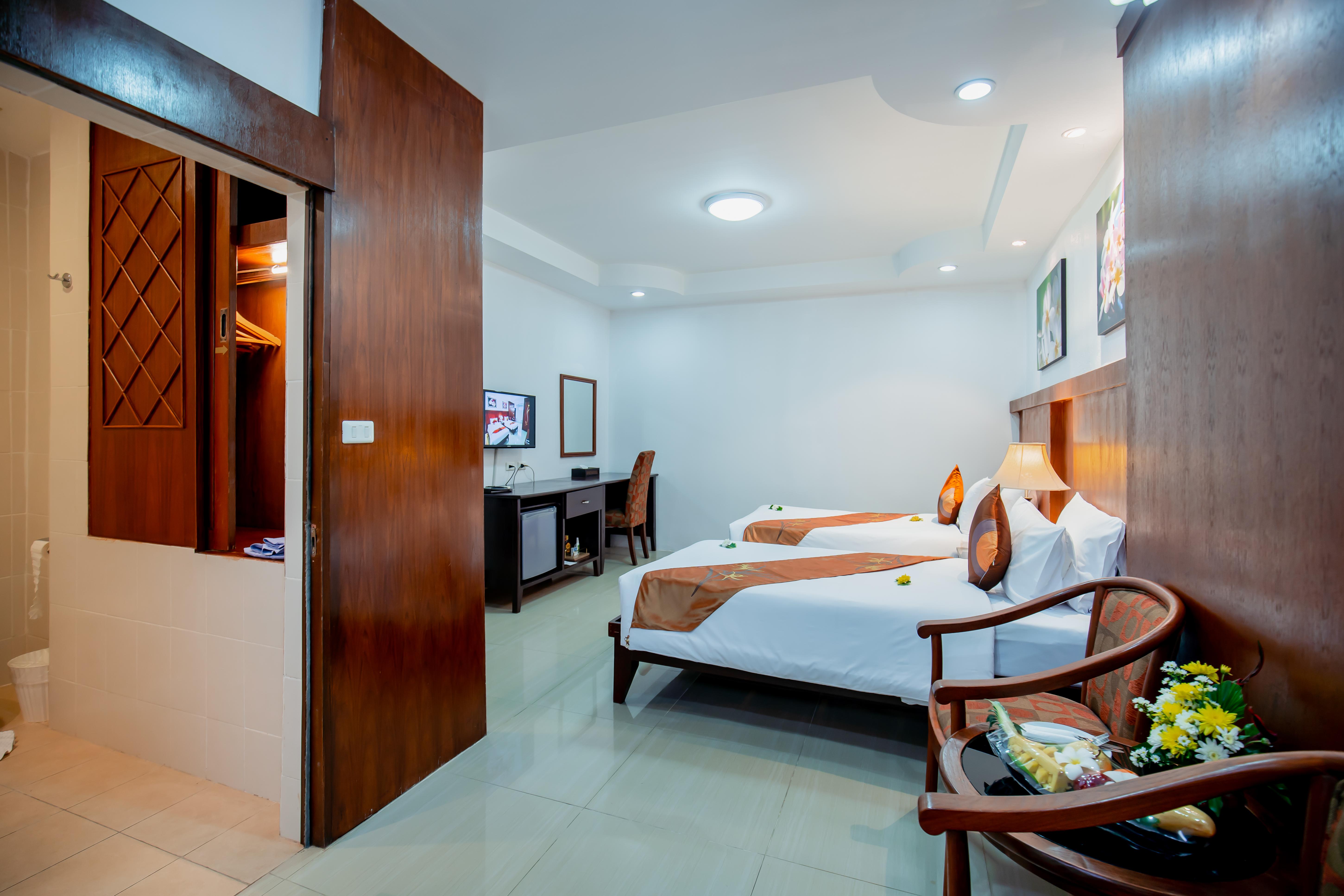 Hyton Leelavadee Resort