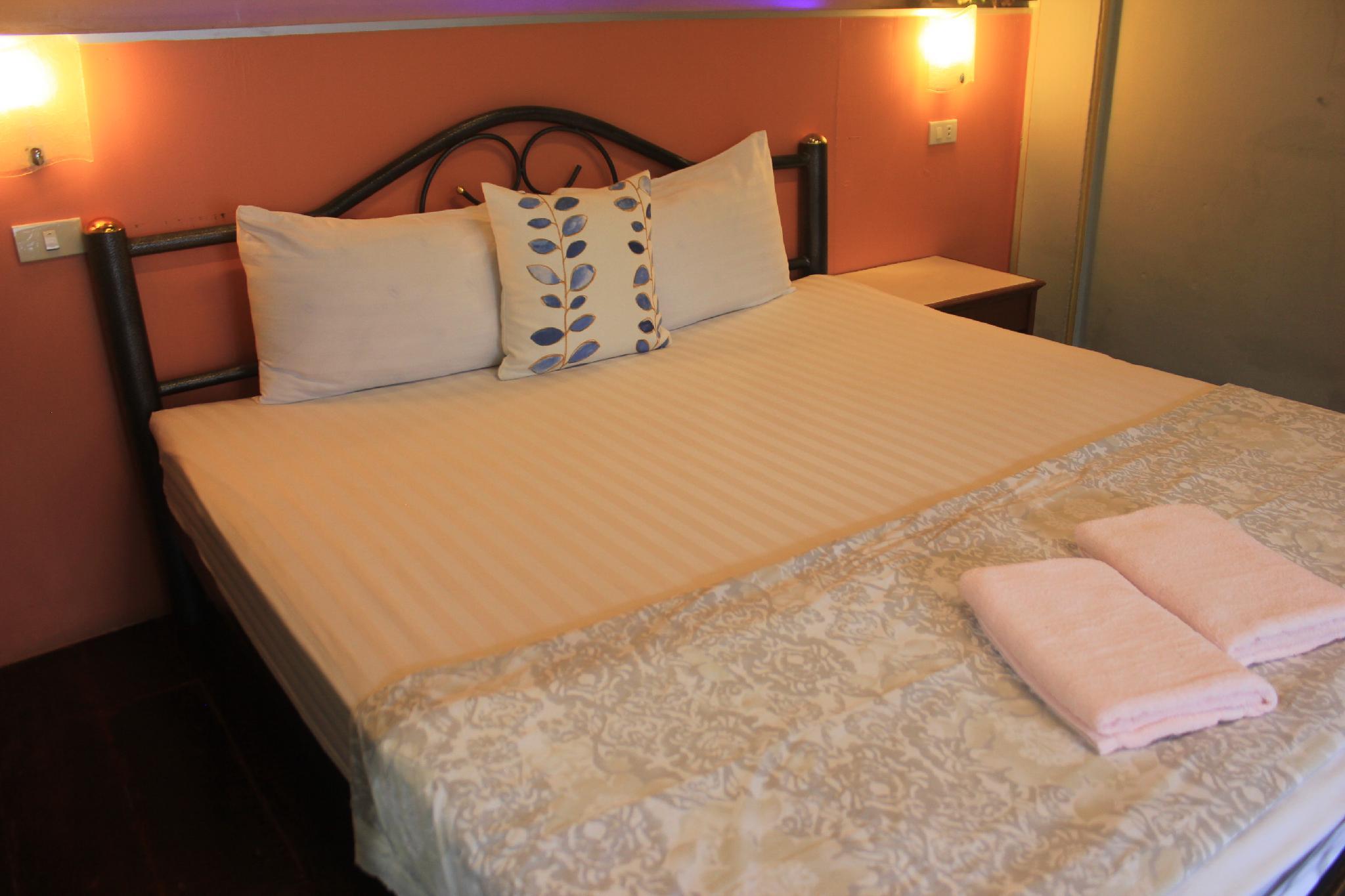 Thalang Guest house