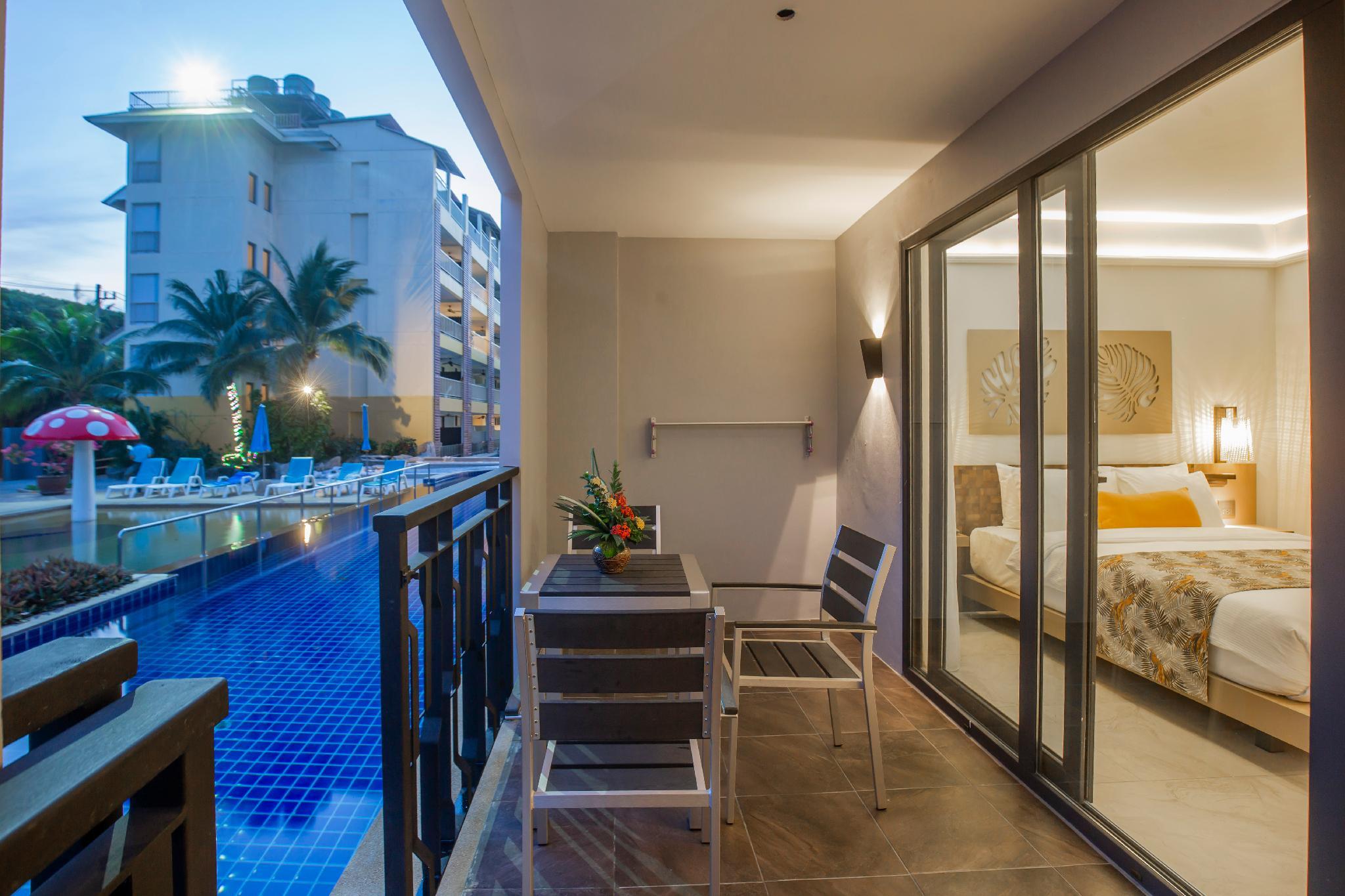 Woovo Phuket 4*