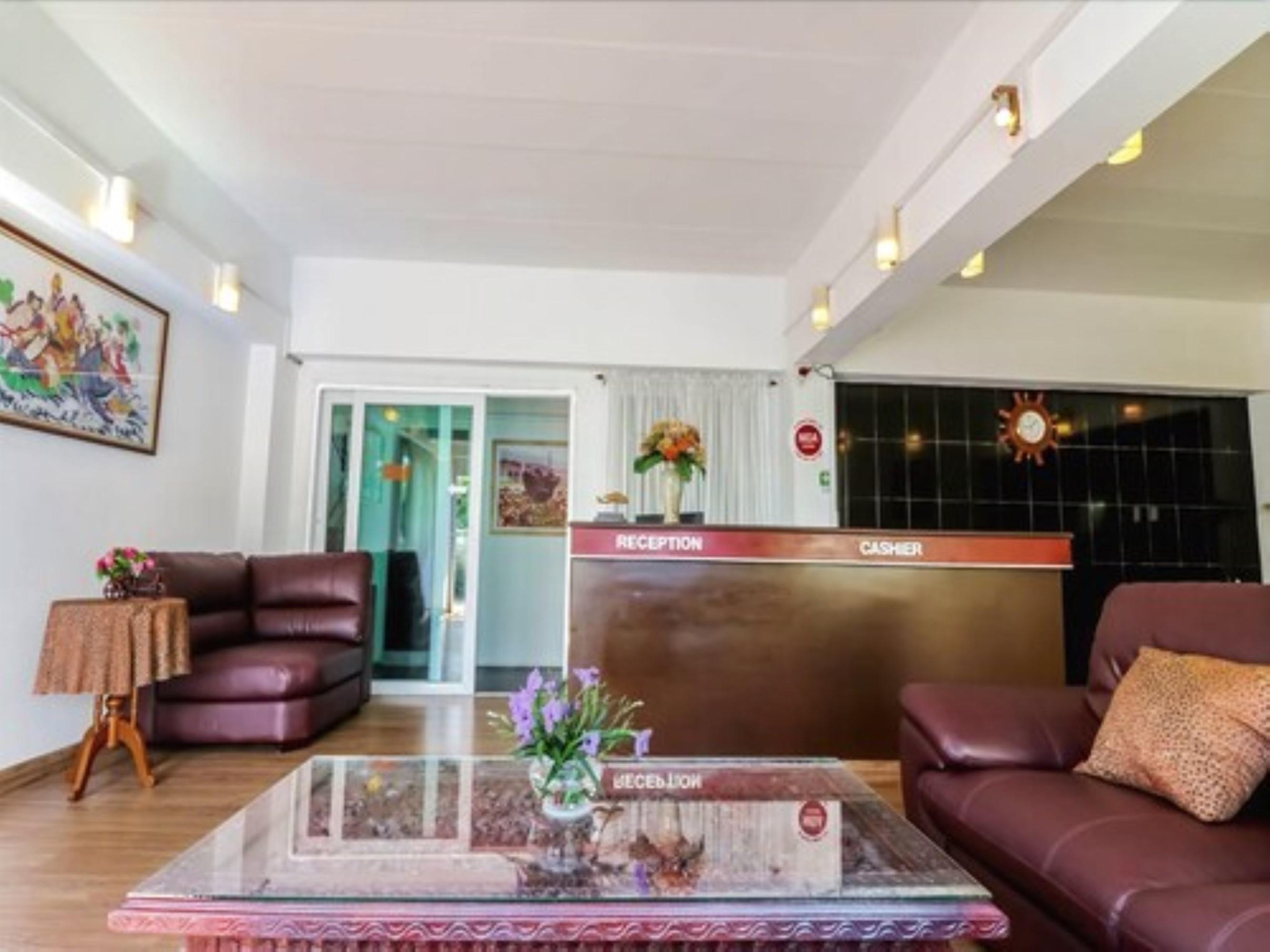 Hotel De Ratt 2*