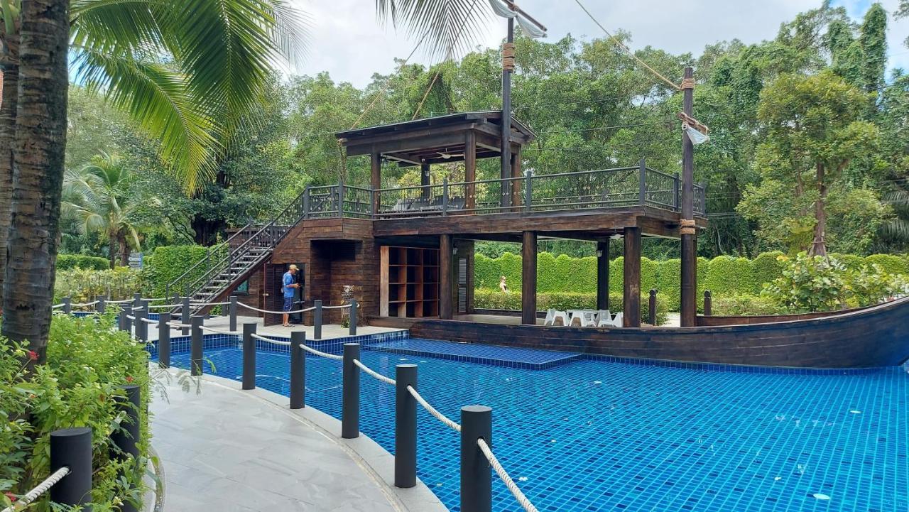 Apartment Cozy Close To Amazing ! 39 Sqm Phuket