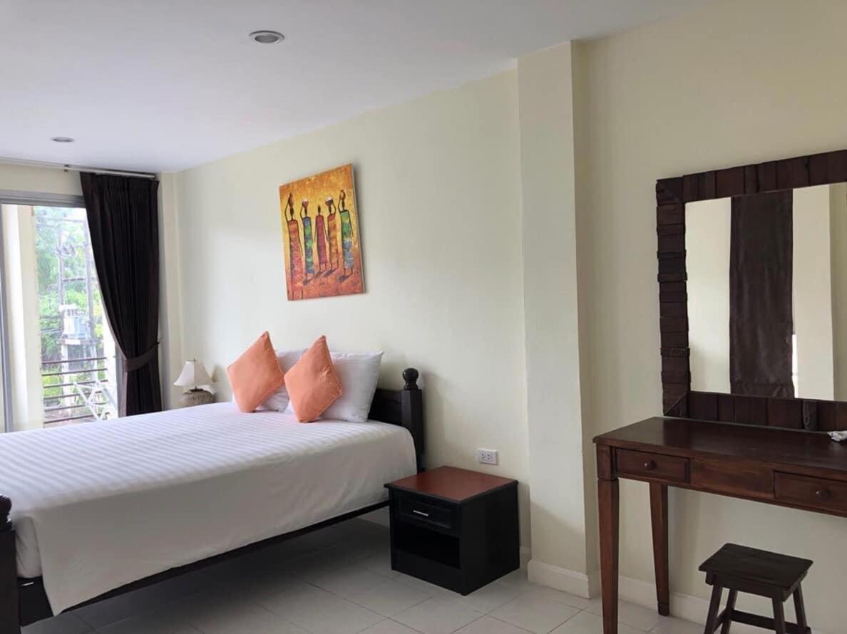 Glitter House Aparthotel Phuket