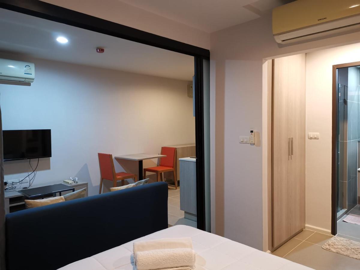 4 Floor - Centrio Condominium Near Shopping Malls And Andamanda Water Park Apartment *