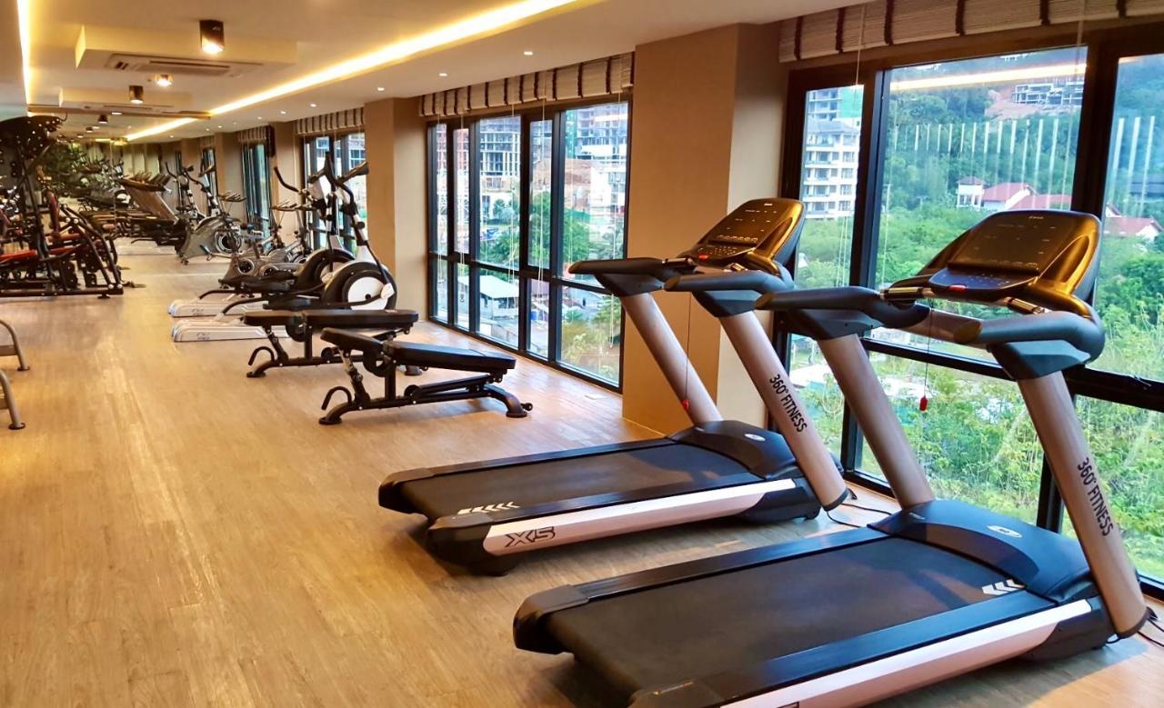 Aristo Surin J16 Apartment