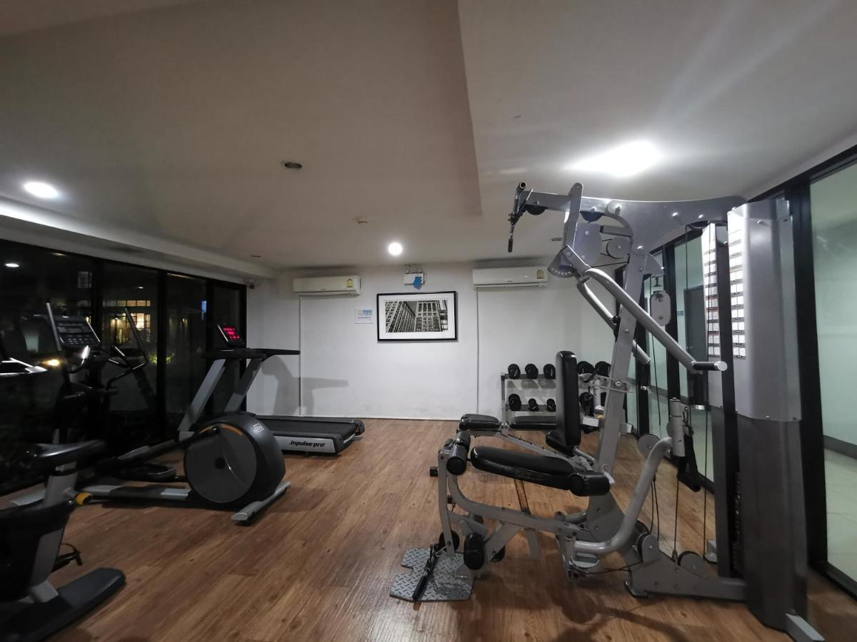 Apartment 4 Floor - Centrio Condominium Near Shopping Malls And Andamanda Water Park *