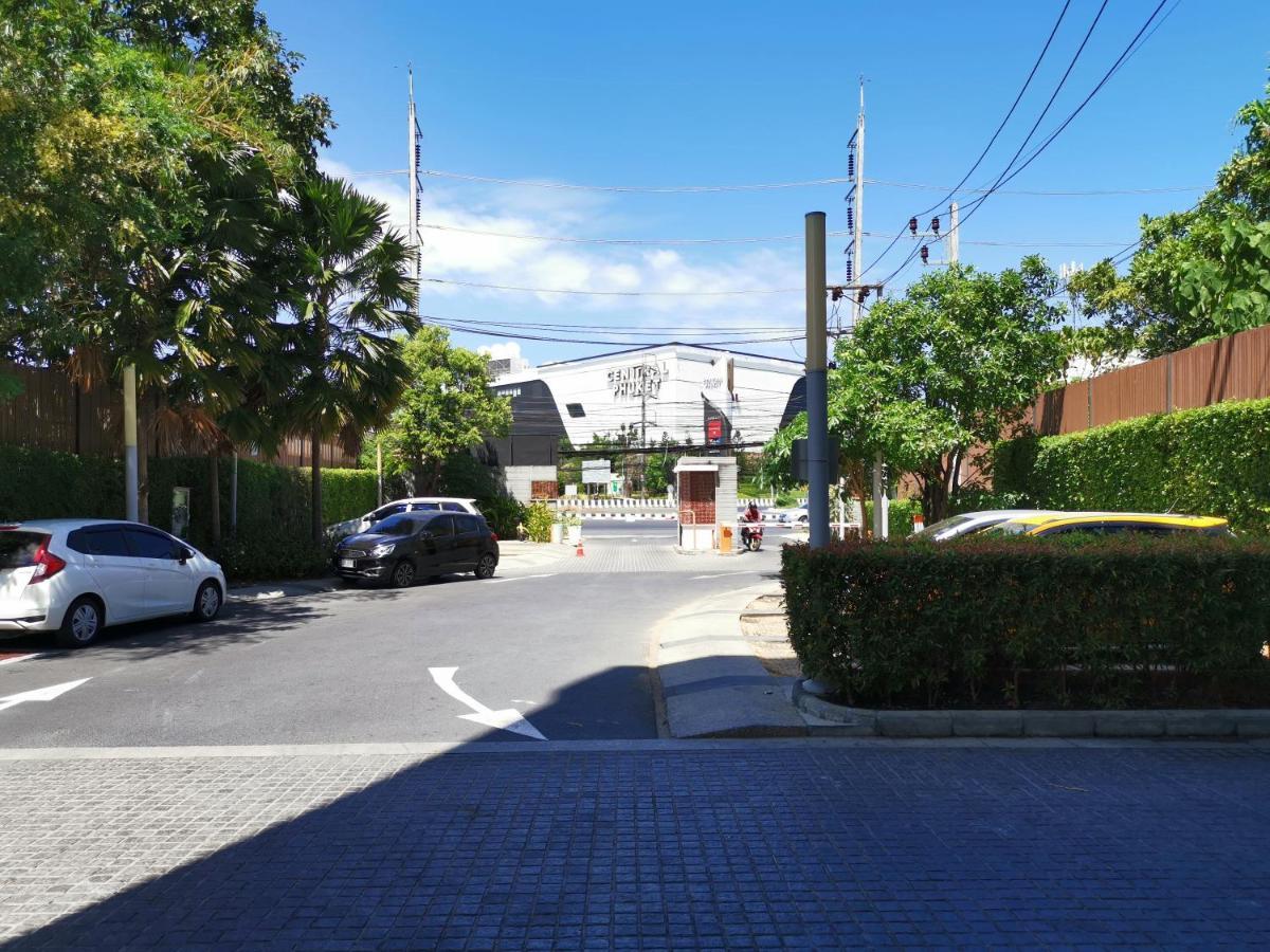 4 Floor - Centrio Condominium Near Shopping Malls And Andamanda Water Park Apartment *