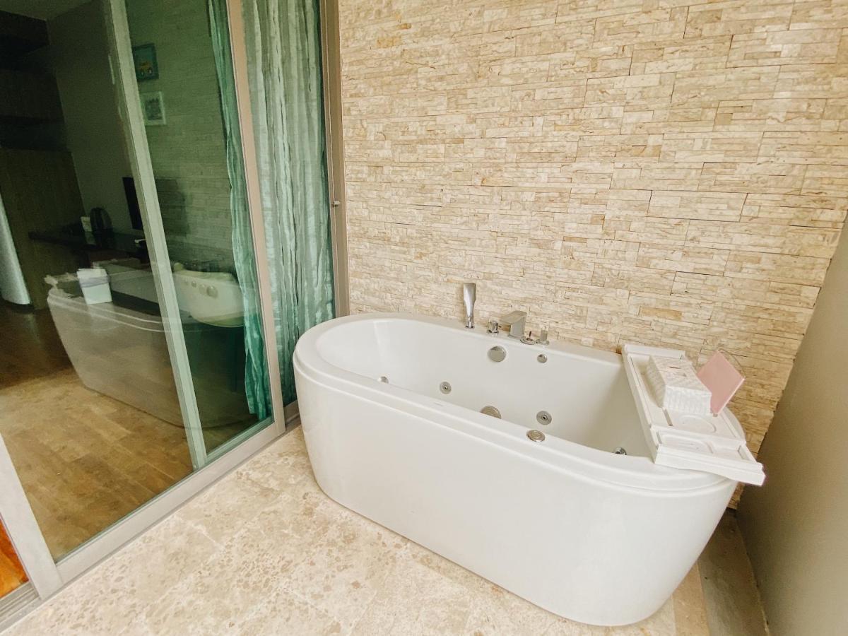 Regent Bangtao Studio W/ Pool Fitness Apartment Phuket