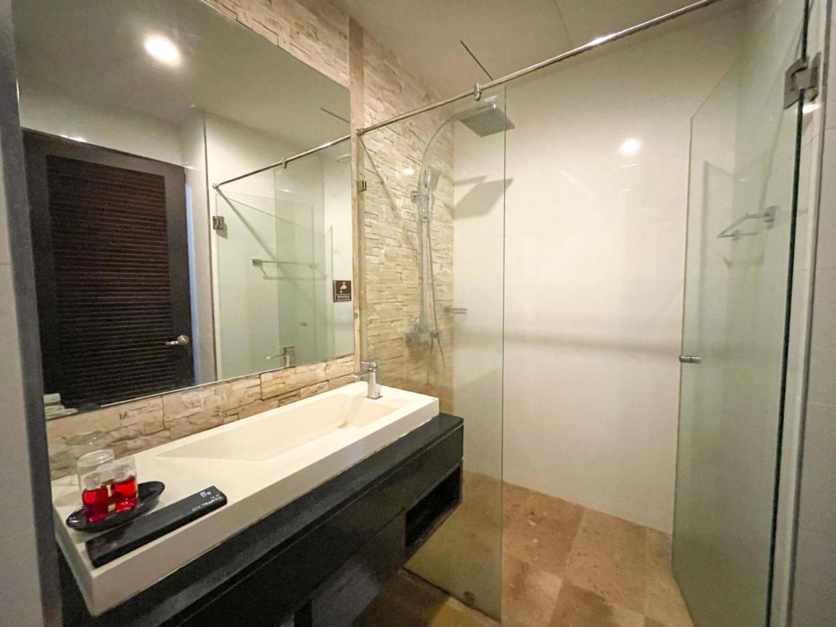 Regent Bangtao Studio W/ Pool Fitness Phuket