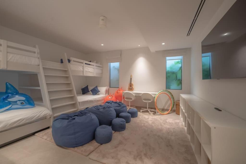 Villa Amara@samsara Luxury 7 Bed With Stunning Sea Views. Phuket