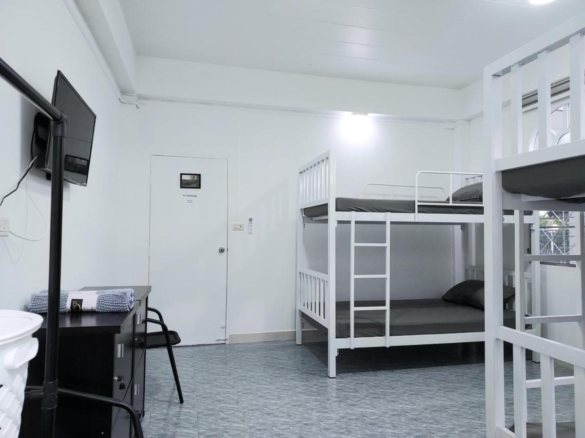 Room79 Hostel