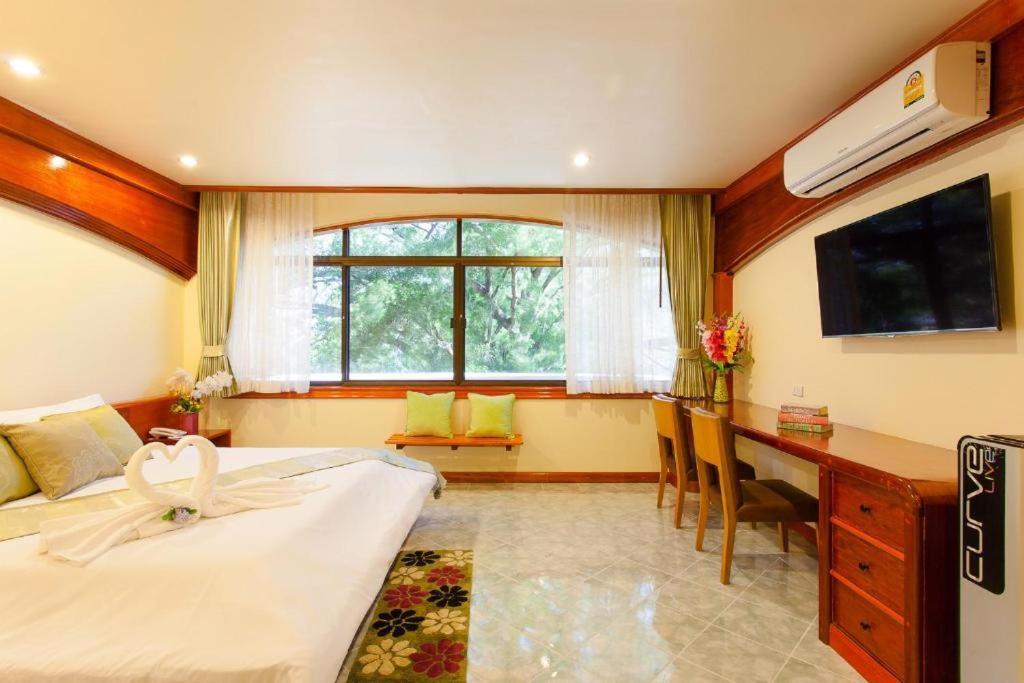Id Residences Apartment