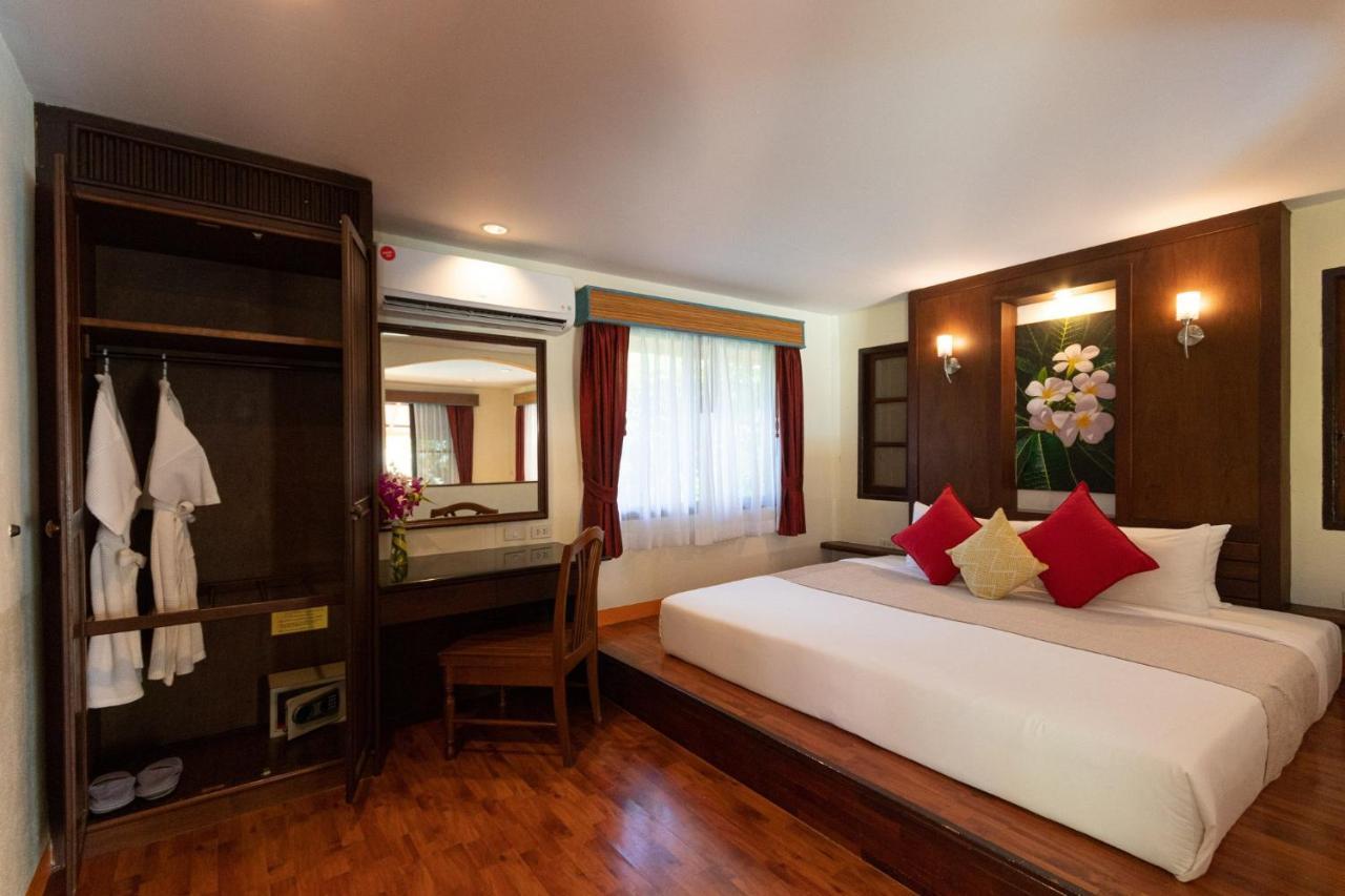 Aochalong & - Sha Phuket