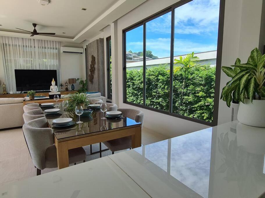 Villa Mimosa 2, Splendid 3 Bedroom Master Ensuite Phuket