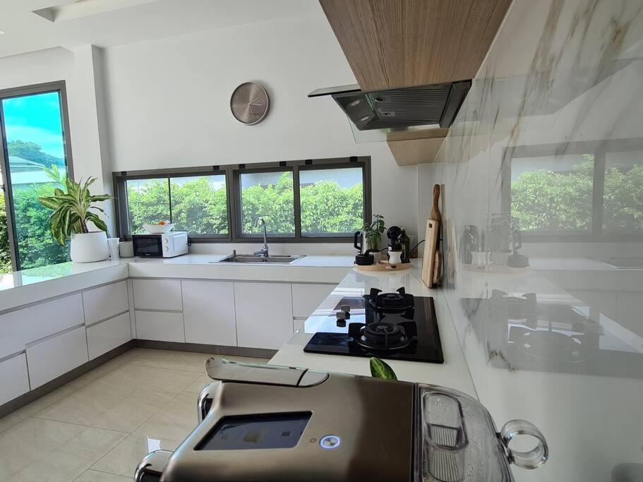 Mimosa 2, Splendid 3 Bedroom Master Ensuite *