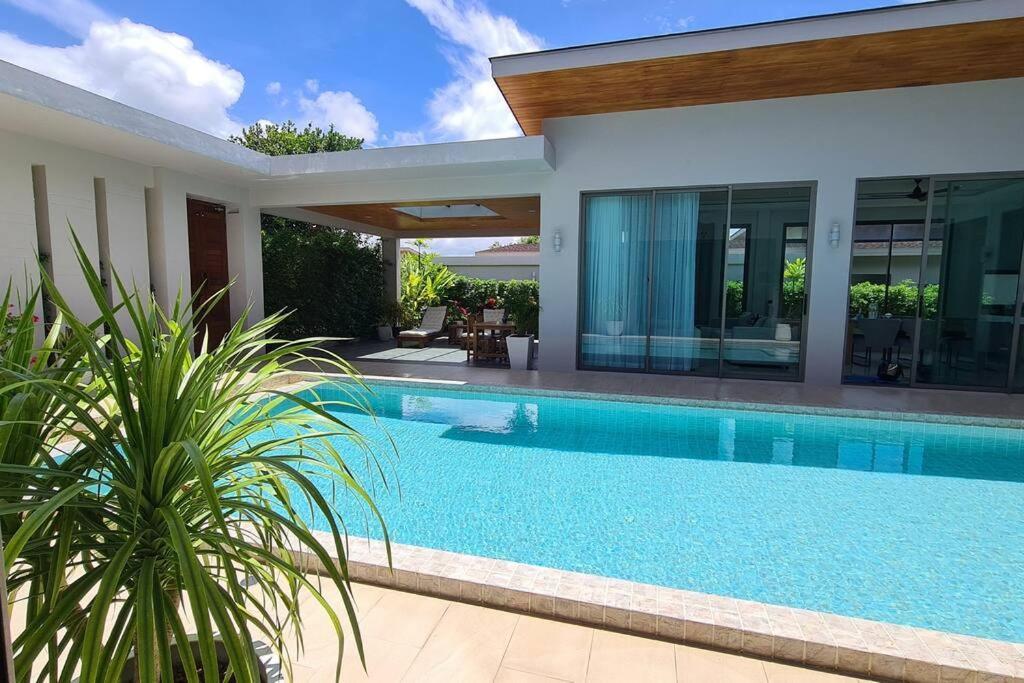 Villa Mimosa 2, Splendid 3 Bedroom Master Ensuite