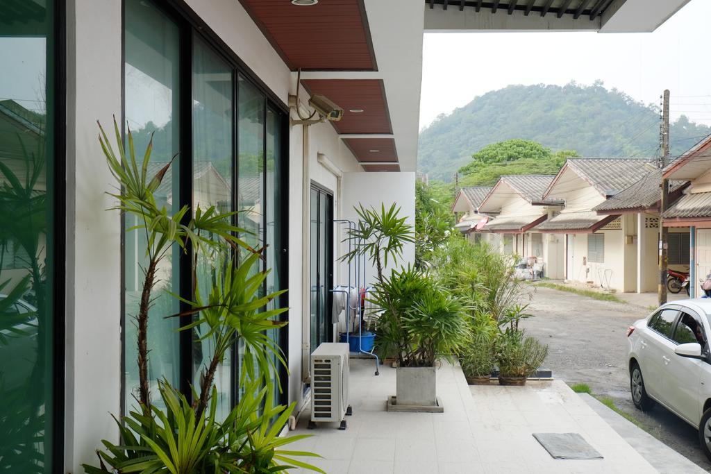 Pk * Phuket