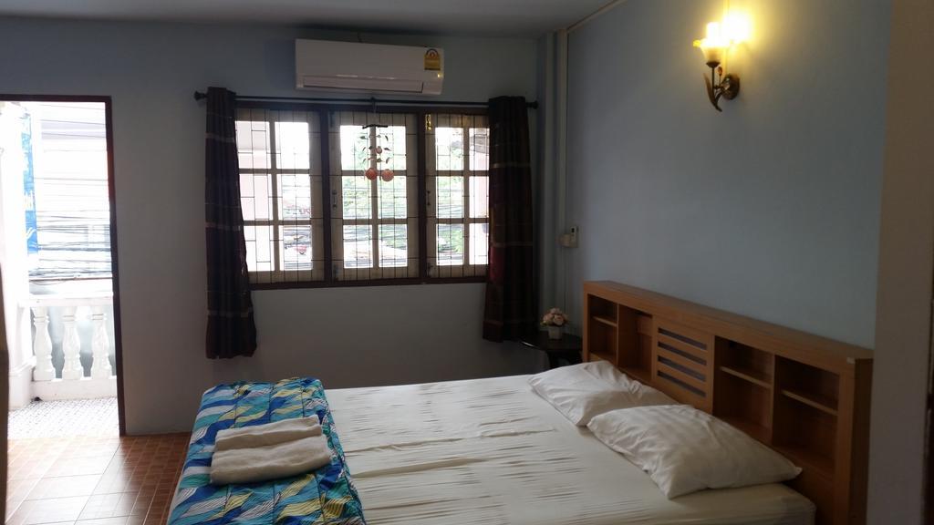 Blue Hotel