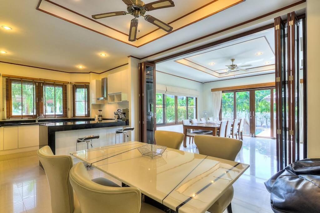 Spacious With Private Garden By Capitalpro * Phuket