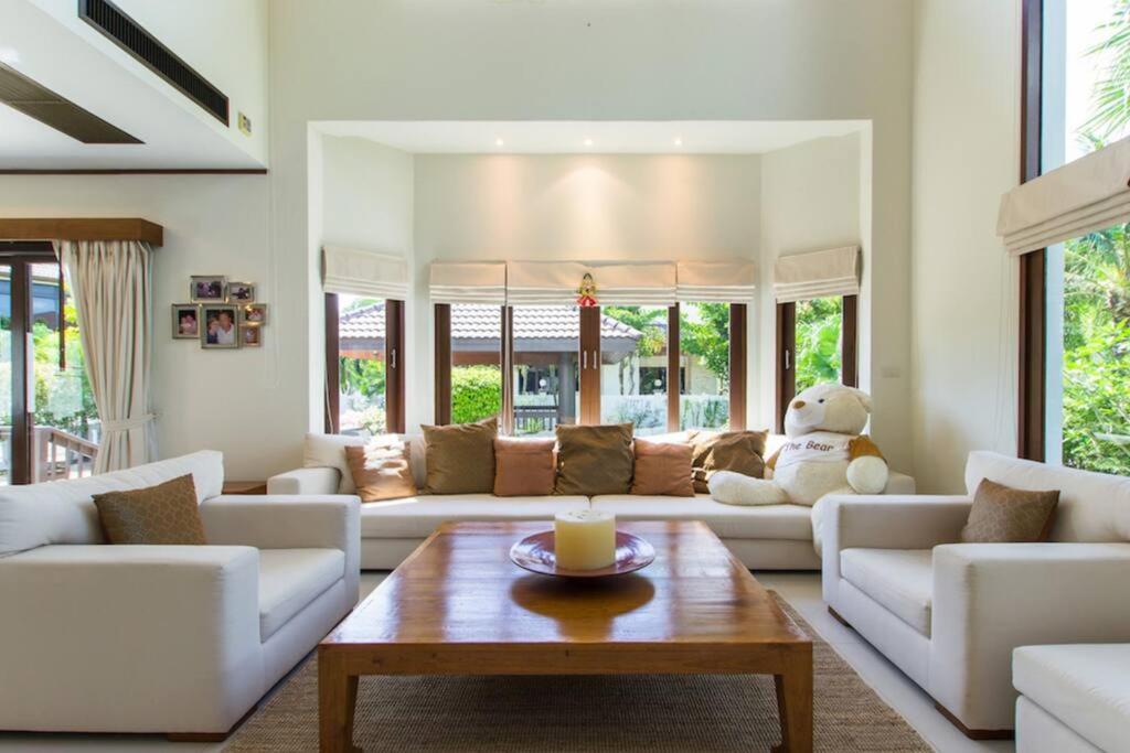 Spacious With Private Garden By Capitalpro Holiday home Phuket
