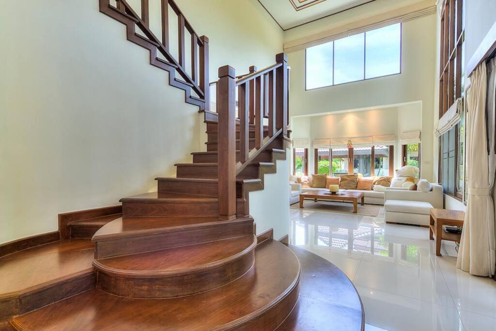 Spacious With Private Garden By Capitalpro * Phuket