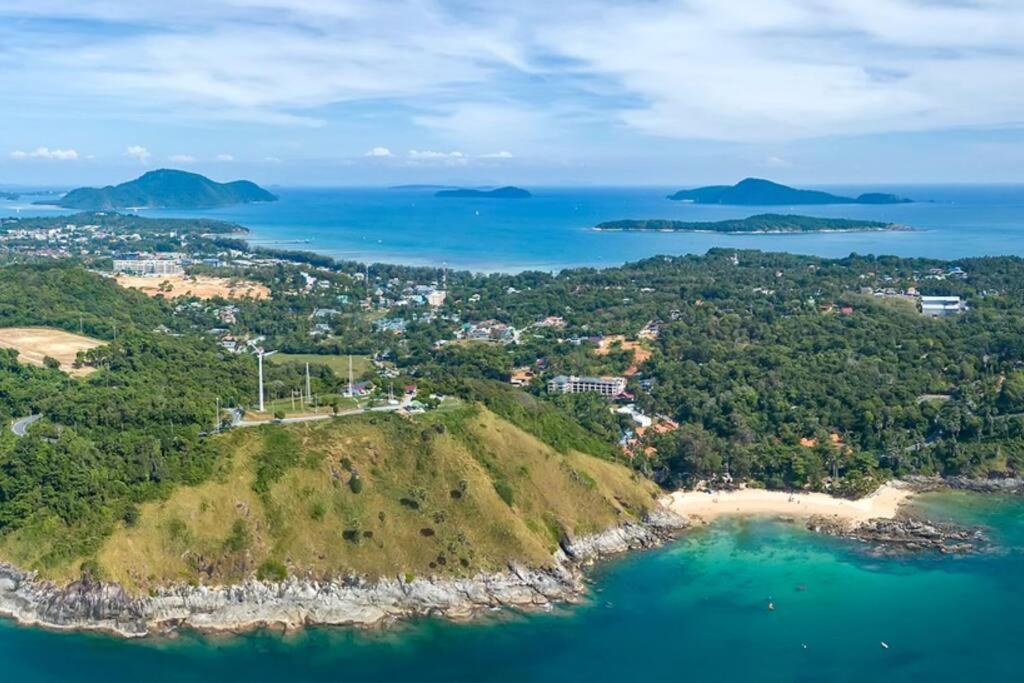 Spacious With Private Garden By Capitalpro Holiday home Phuket