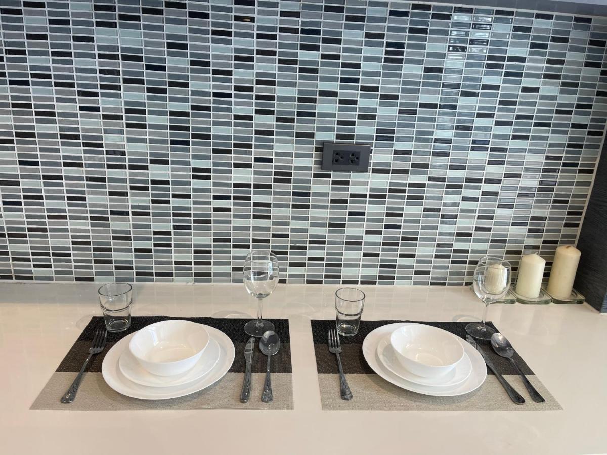 Luxury At Gate Kamala