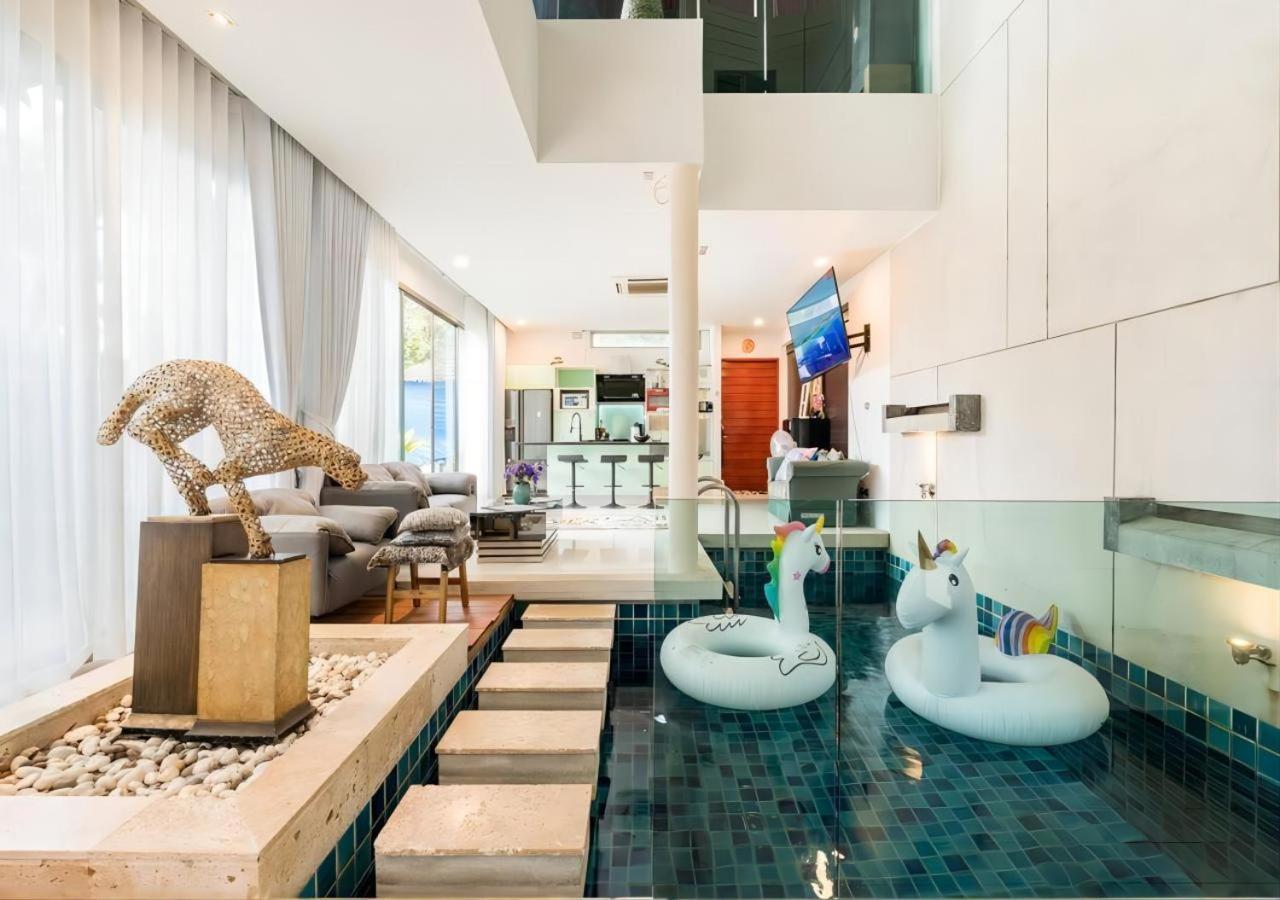 Friendship Pool Rawai Villa Phuket