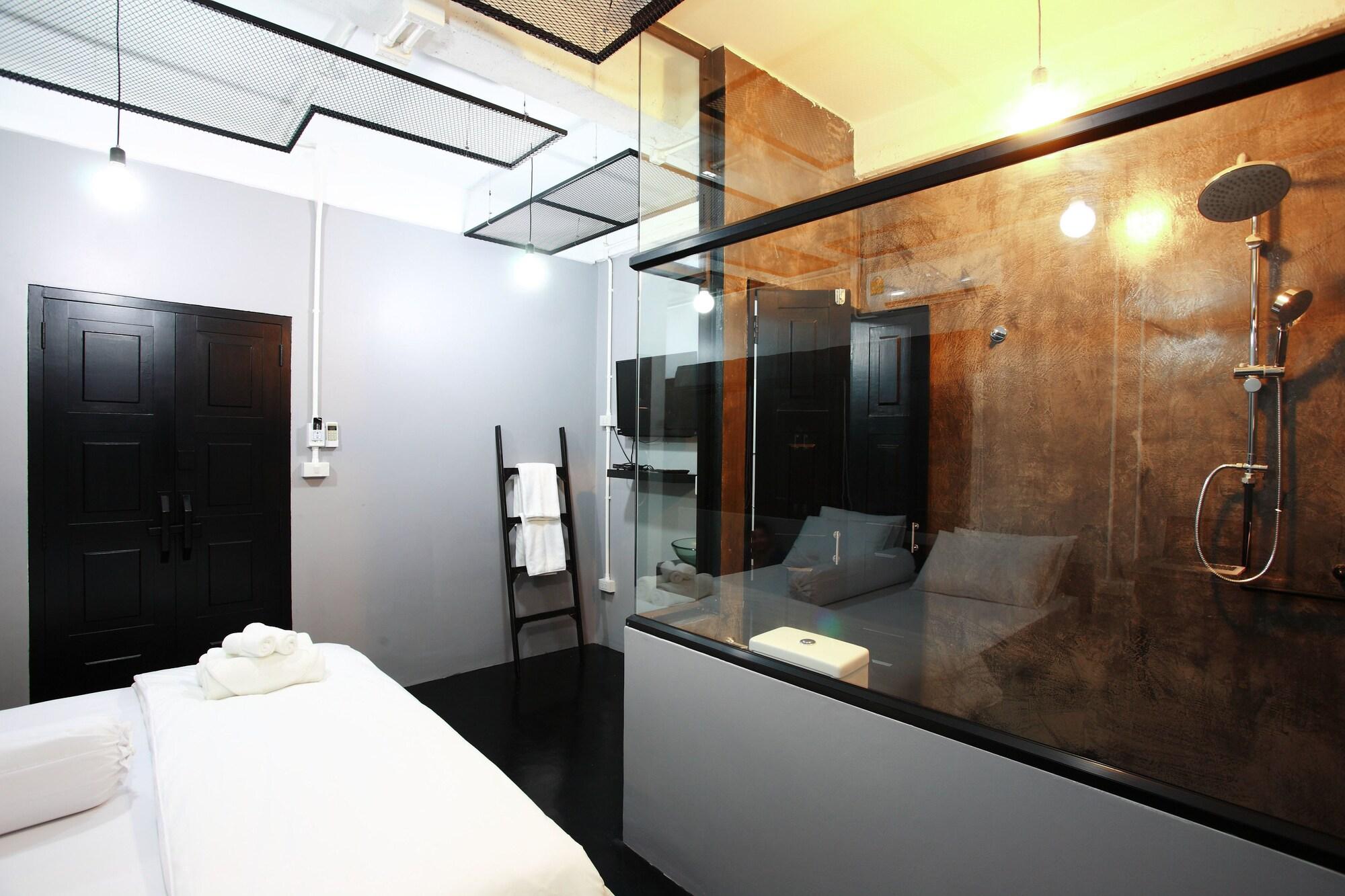 Meroom Hotel