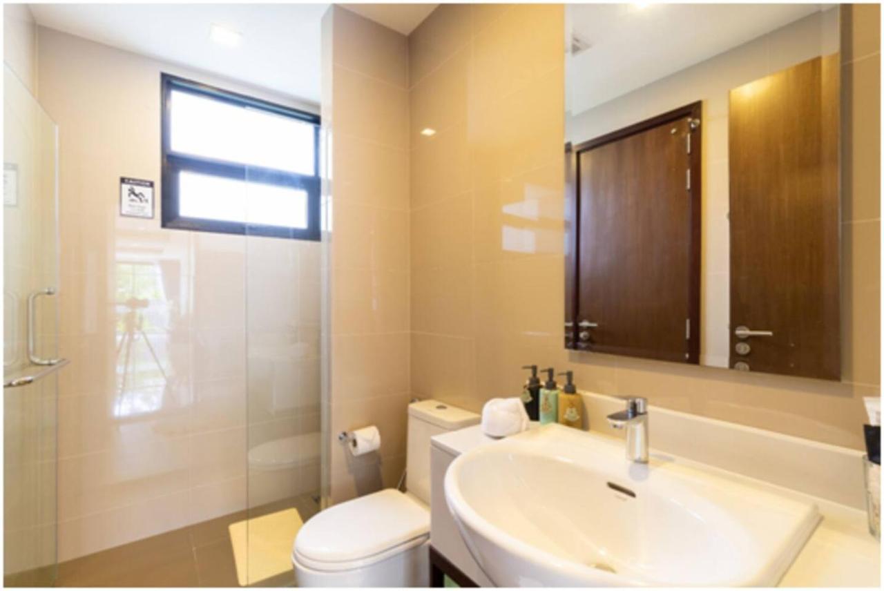 Villa Beautiful 5 Bedroom In Laguna Bangtao, Free Shuttle Bus To
