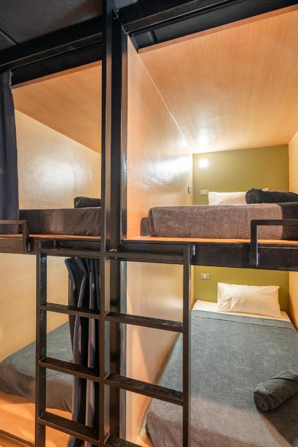 Black Panther Hostel *