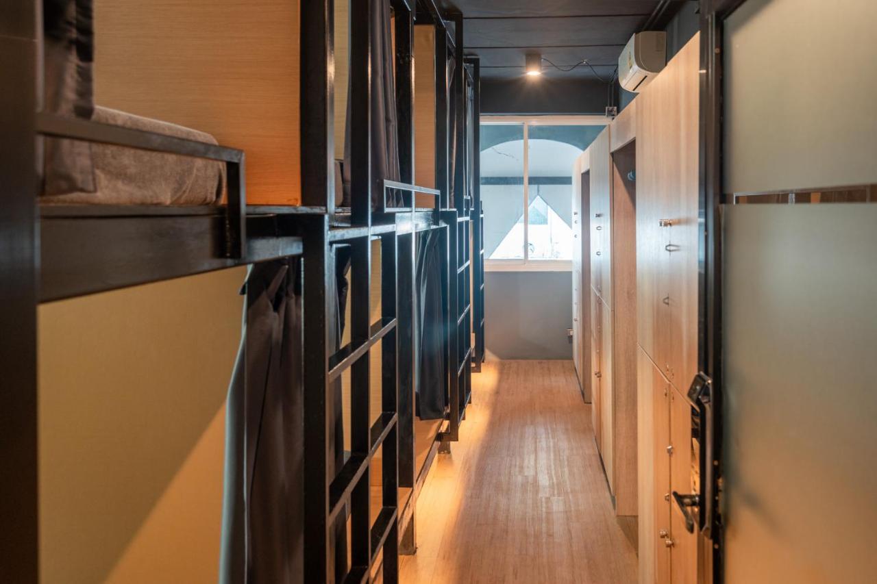 Black Panther Hostel *